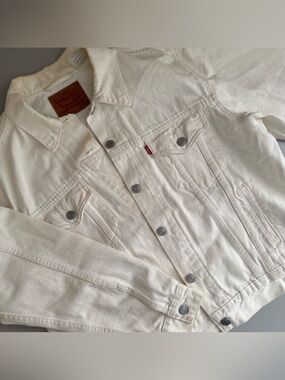 Levi's Cream White Denim Jacket with Brown Leather Patch